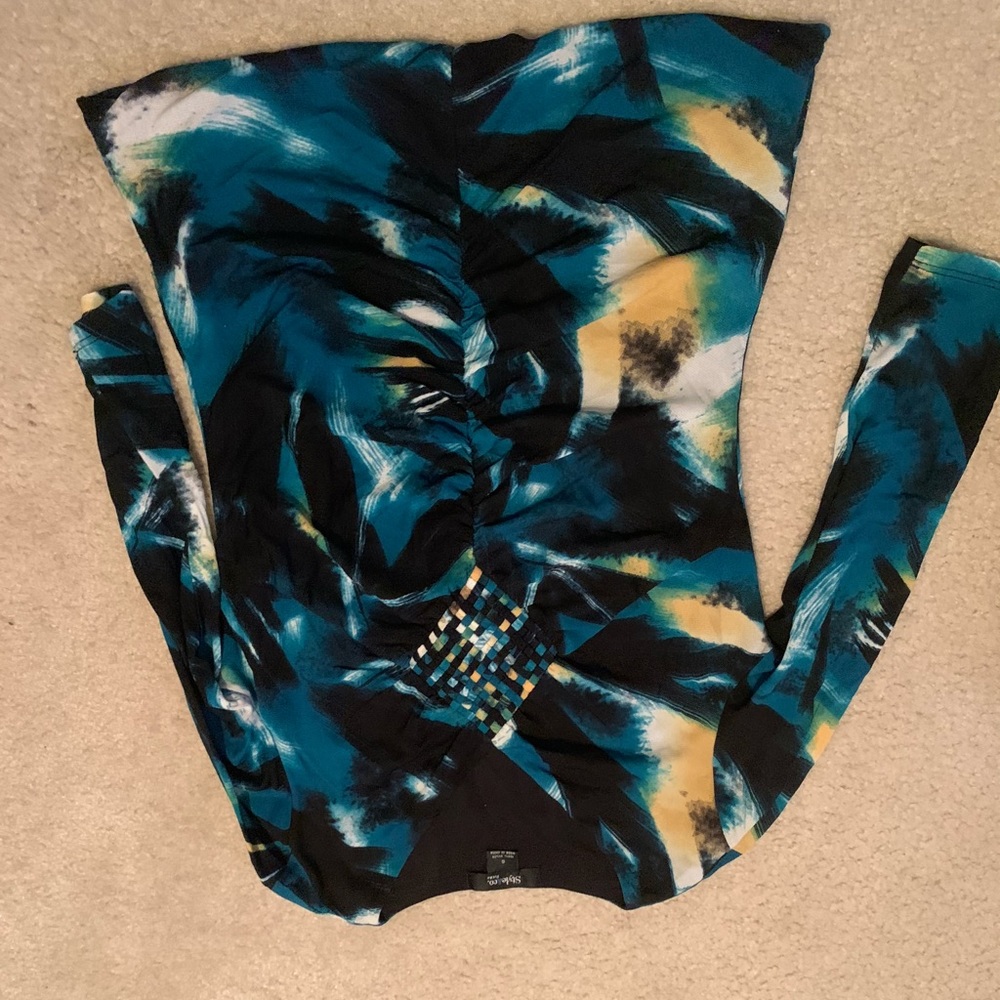 Vneck 3 quarter length sleeve blouse $12 OBO